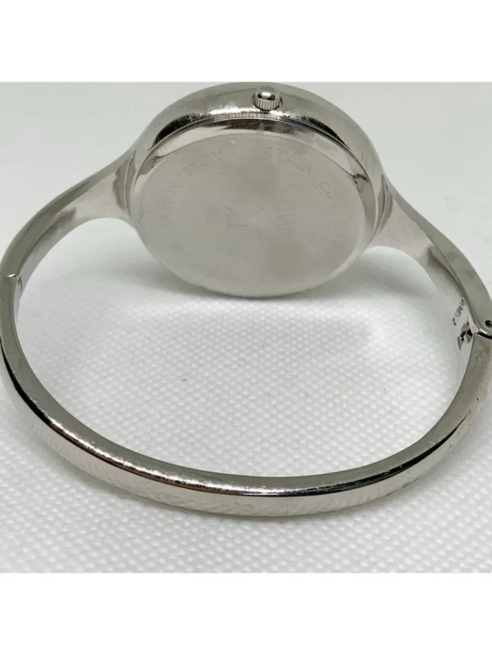 Women silver tone quartz analog watch green dial 38mm  bangle cuff band running